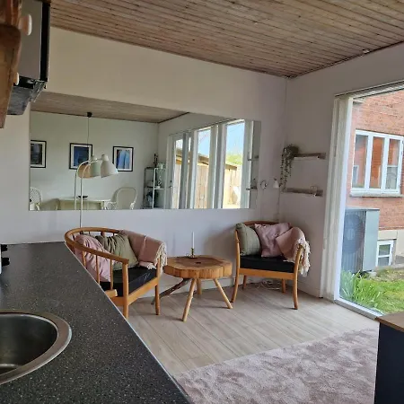 Lillebo Fred Og Ro Græsted